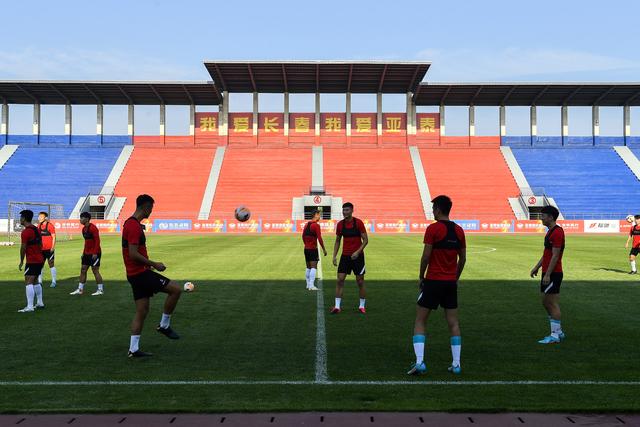 斯诺克世锦赛：肖国栋胜周跃龙 晋级16强