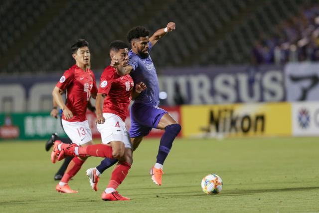 韩德君20分辽宁胜青岛 张宁31分山西负吉林